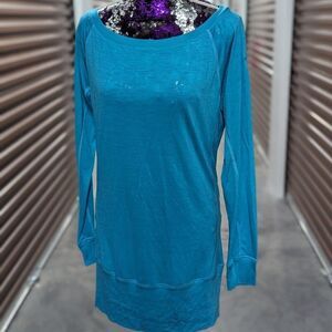 Nike Women's Small Blue DriFit Long Sleeve Tunic Shirt Normcore Athleisure